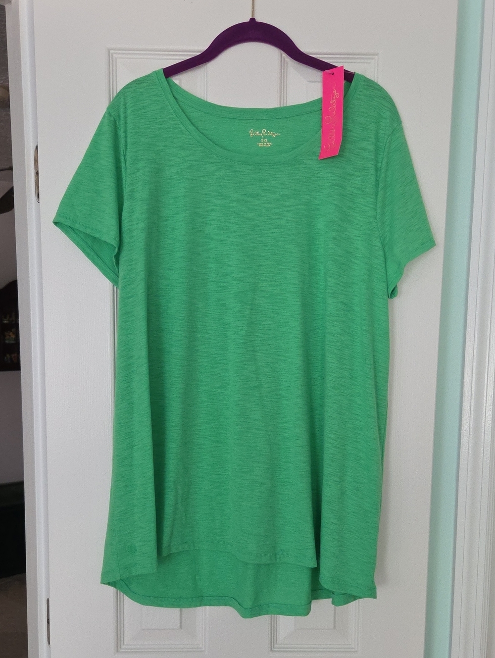 Lilly Pulitzer Bright Green Scoop Neck Short Sleeve Tee